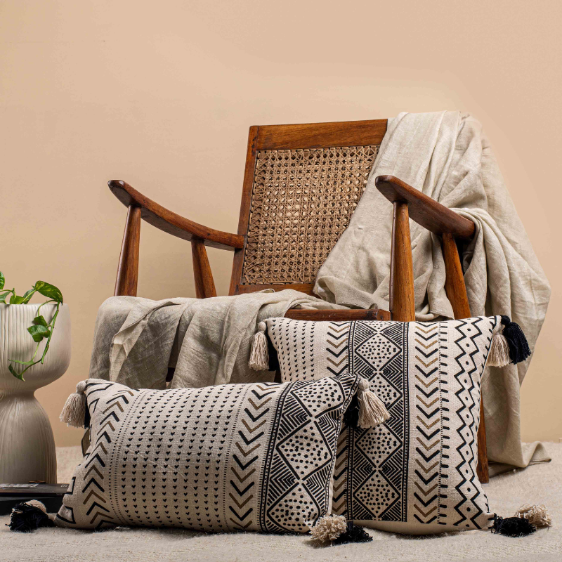 Tribal Motif lumbar Cushion Cover