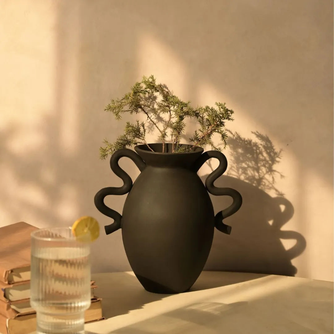 Asteria Vase