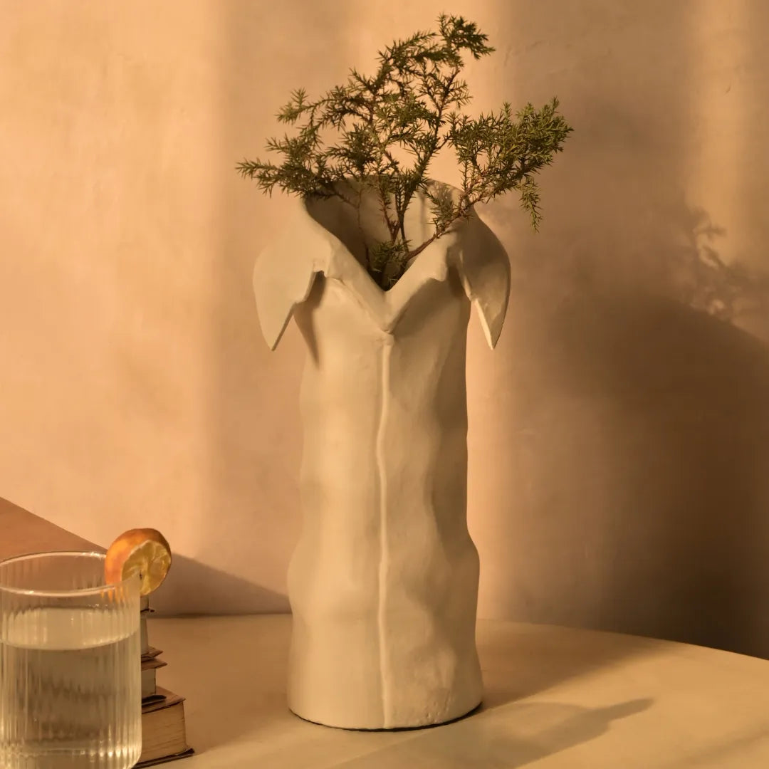 Solis Vase